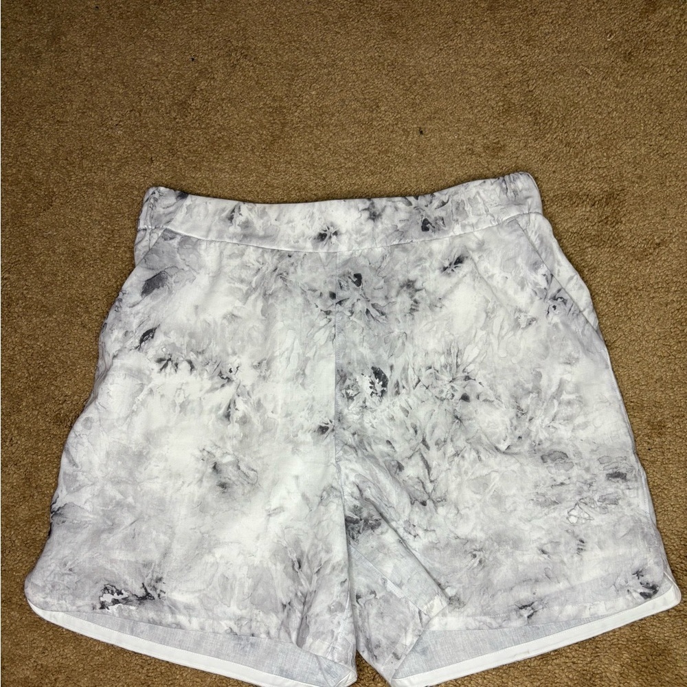 LULULEMON Flat-Front RELAXED Short SIZE 6 Aquila Rhino Grey White Marble 4.5" - Picture 4 of 8
